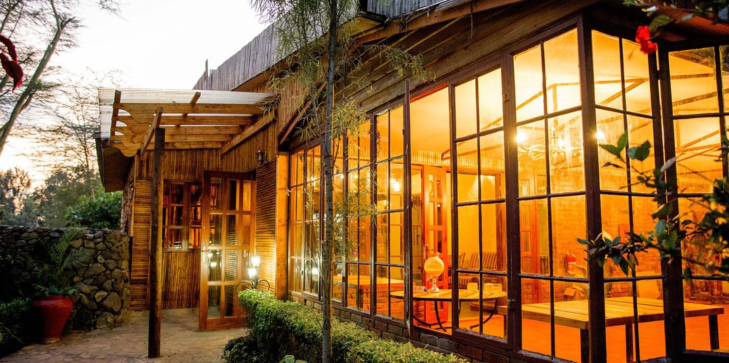 Under The Shade Safari Lodge